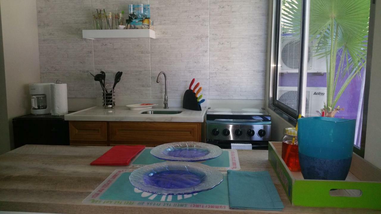 פאלם ביץ' Sandcastle Beach Apartments מראה חיצוני תמונה